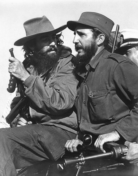 Archivo:Fidel-Castro-Camilo Cienfuegos-Huber-Matos-1959-3.jpg
