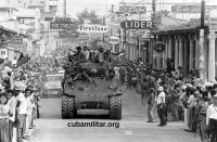 La caravana con M4 Sherman llega a Santa Clara